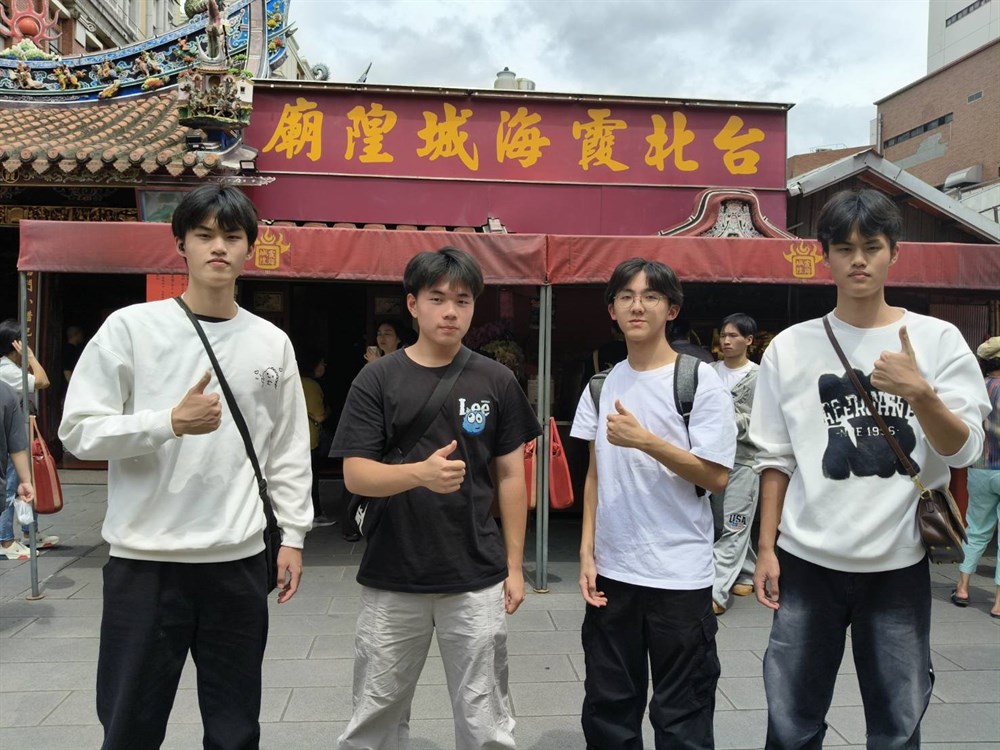 陳立桀 陳威伍 陳威佑 詹賀鈞 閻立承