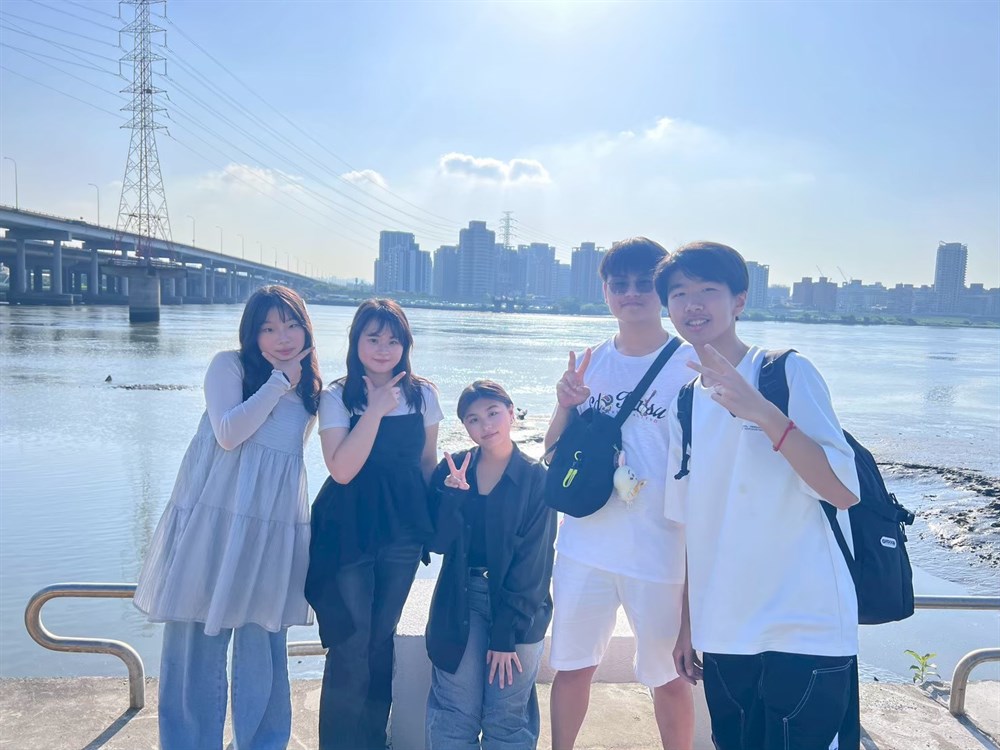 林冠潔 黃熙捷 鄭妤婕 王品智 林奕廷