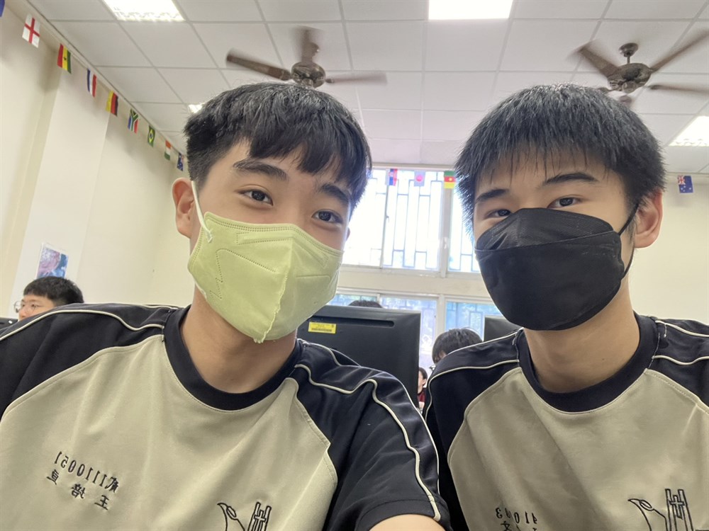 王培亘 王楷文 
