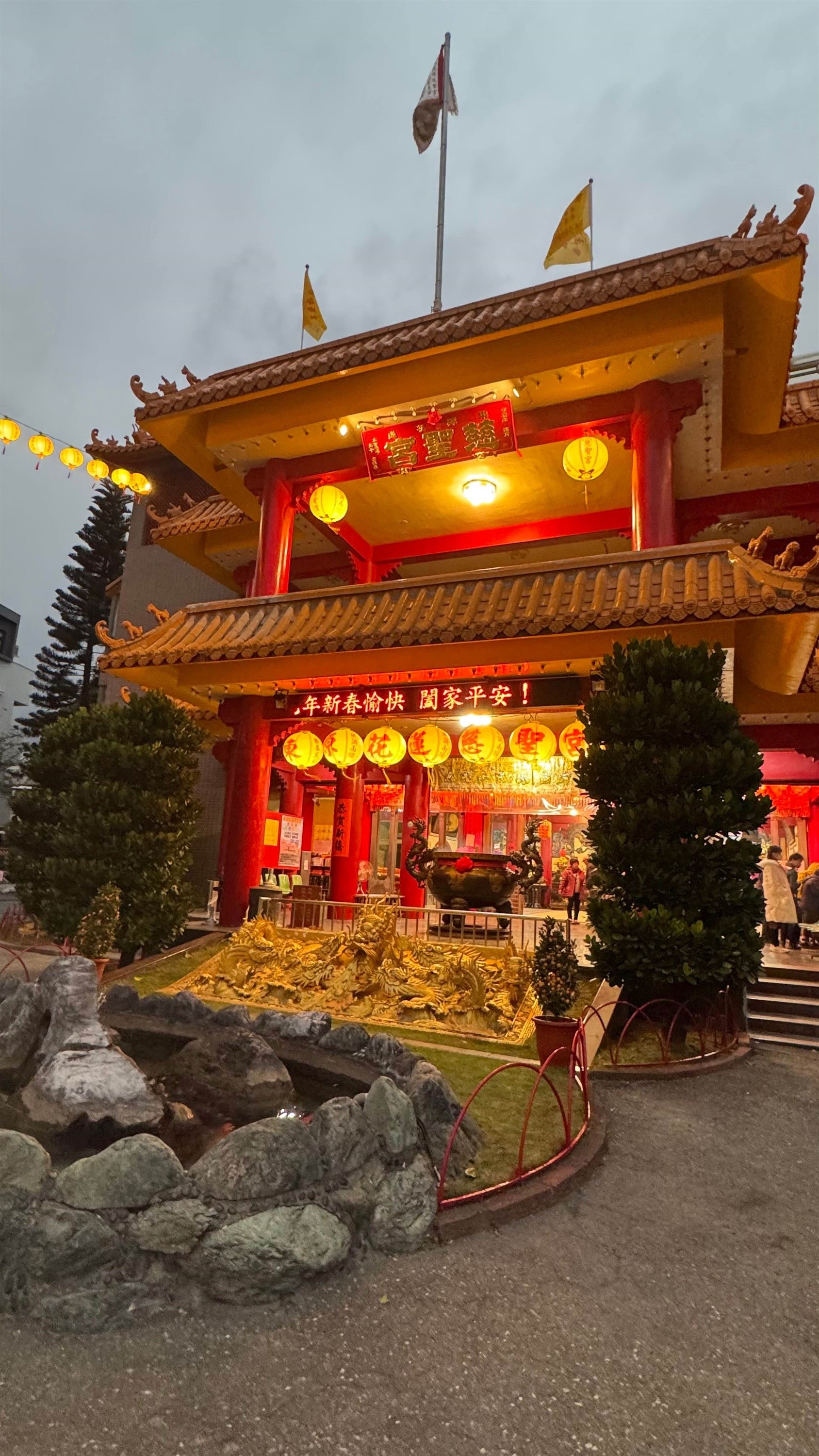 廟宇從來不只關於神，而是關於人。