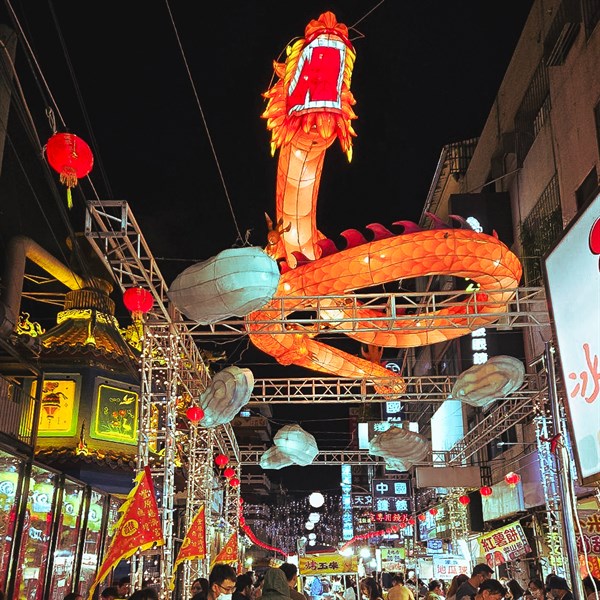 廟西夜市 20年再現：繁華與記憶的交織