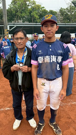 我跟我爸