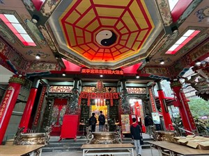 建築01_廟宇紅柱