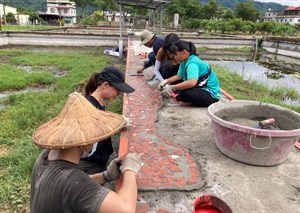 擴張走道、鋪新磁磚