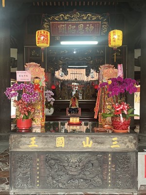 廣福宮內神壇
