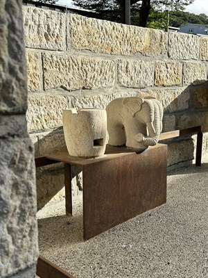 唭哩岸打石文化展示牆 (捷運唭哩岸站旁)