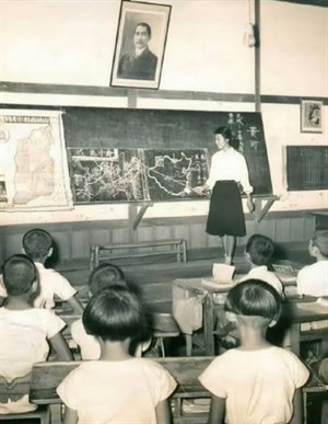 1950年代小學生上課的樣貌