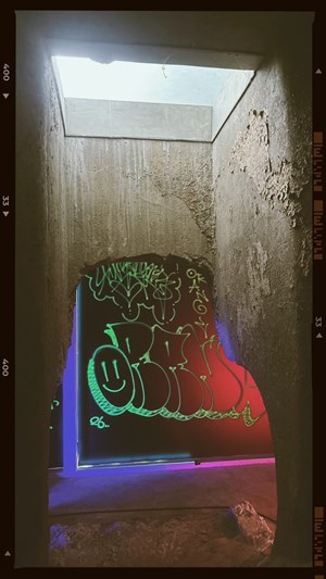 工業物料的開口與光的體驗