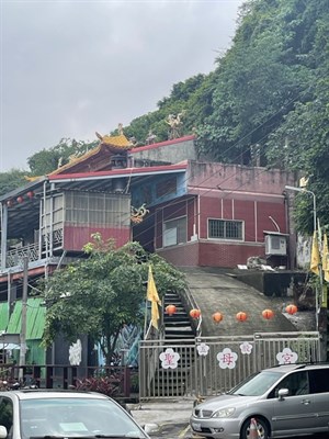 五股聖母宮門口
