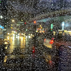雨夜馬路