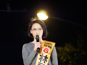 貝斯手兼團長-Doris