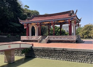 飛觴醉月亭