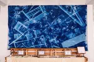 *小份尾居民運用昔日的柚木工具、器具共同創作的藍曬布