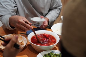 小島上的印尼餐桌