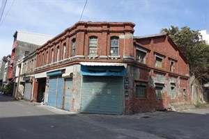 位於新民路與公民路口之日治時期北港第一間酒樓:第一樓