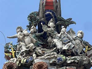 屋頂陶藝:蕭何月下追韓信