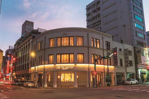 一座城市的書架：中央書局與台中文化記憶