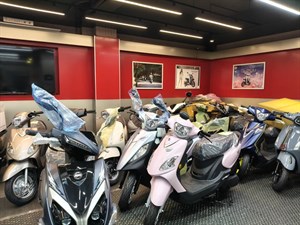新車展示區
