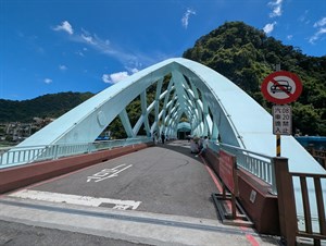 圖25、覽勝大橋
