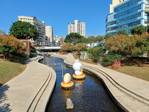 柳川水岸-2023聖誕燈區佈景