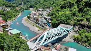 圖14、改建覽勝大橋與舊覽勝大橋
