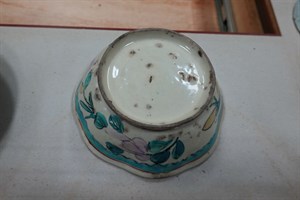 彩繪花口碗
