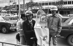 臺北市警察局宣導騎機車戴安全帽