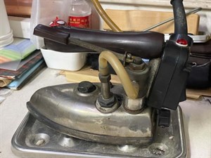 蒸汽熨斗