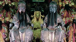 城隍爺從祀「八司官」中的獎善司(右)、罰惡司(左)