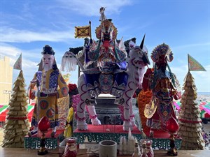 外垵村的大士伯、山神、土地公