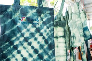 頭城鎮福成玩染工坊-搓葉子體驗藍染帆布袋