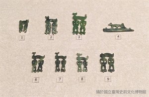 人獸型玉耳飾