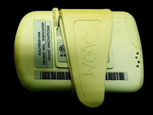 館藏AVONT公司之B.B.CALL呼叫器背面