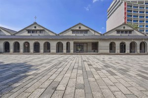 松菸倉庫正面照