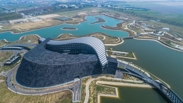 漫步在歷史的長廊裡：國立故宮博物院南部院區