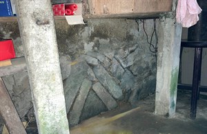 基礎石 / 地靈公 / 地基主