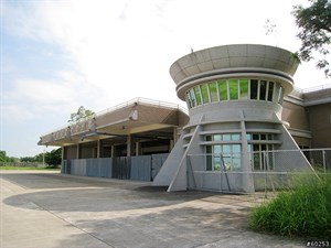 機場附設消防班，也是空蕩蕩。