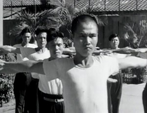 《顧（維鈞）大使參觀保安司令部》 黑白／1954.08.06／台北市中山區／2分35秒