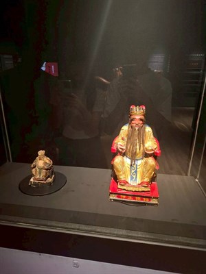 土地公神像