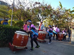 自己