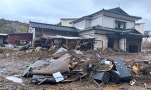 圖18、9月豪雨造成輪島市合同會社地區道路及房屋嚴重受損