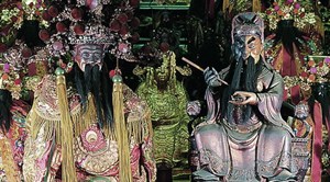 城隍爺從祀「八司官」中的陰陽司(右)、財神司(左)