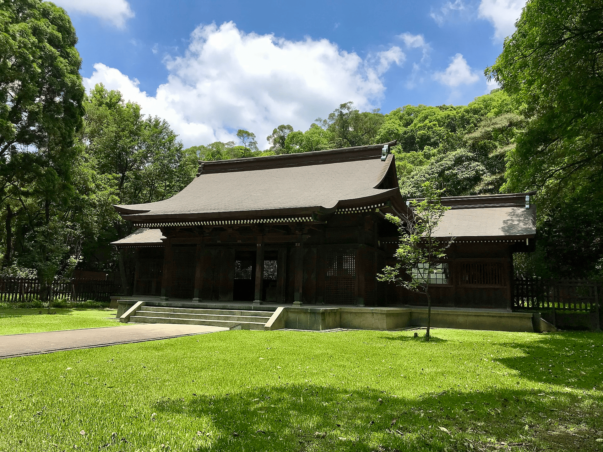 走進桃園神社：