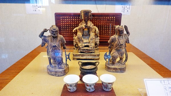 北港高中鄉土文物館館藏文物：清代木雕媽祖與千里眼順風耳像組