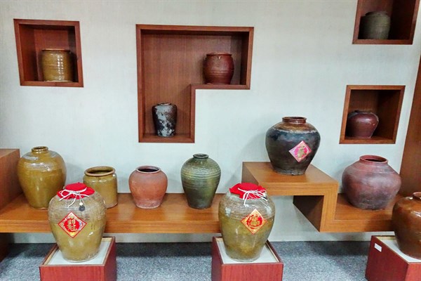 北港高中鄉土文物館館藏文物：陶甕之酒甕