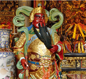 正殿同祀 伽藍神