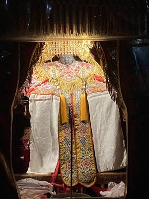 乘坐鑾轎前往大甲鎮瀾宮鑑醮的開臺媽祖