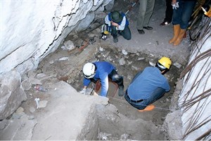 小馬龍洞遺址