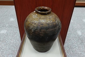 館藏酒甕之三