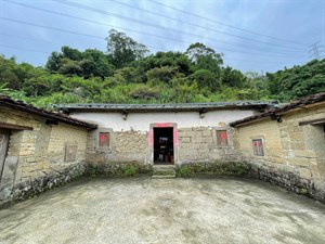 物件愛舊，衫愛新